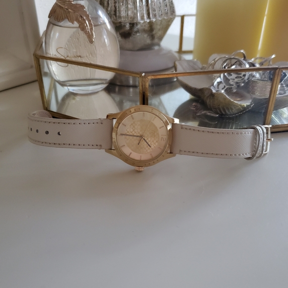 Coach wrist watch - Picture 2 of 4
